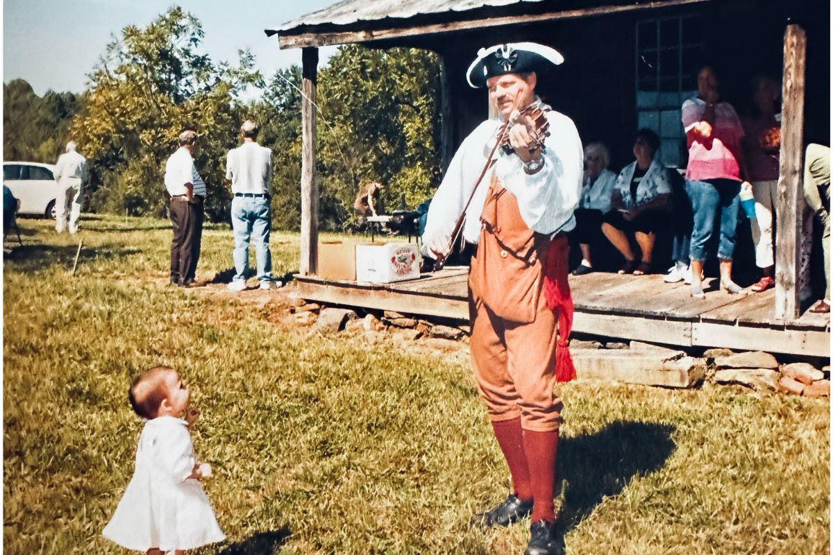 Musician/Historian R.G. Absher, Hubbard Reunion 2008 Musician/Historian R.G. Absher, Hubbard Reunion 2008