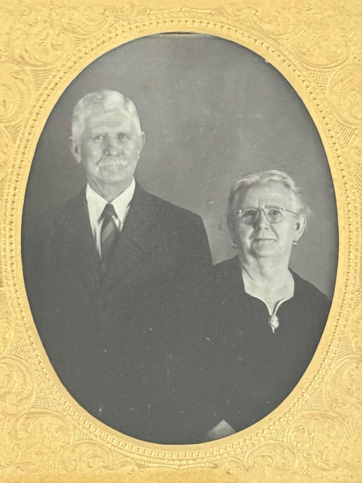 William (Will) Rufus Jackson Hubbard (1871-1955) & Wife Ella Joanna Chatham Hubbard (1868-1952) Will and Ella
