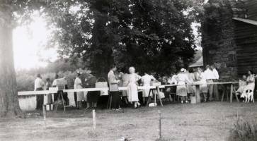Hubbard-Reunion-1930s-2 image 1930 Reunion